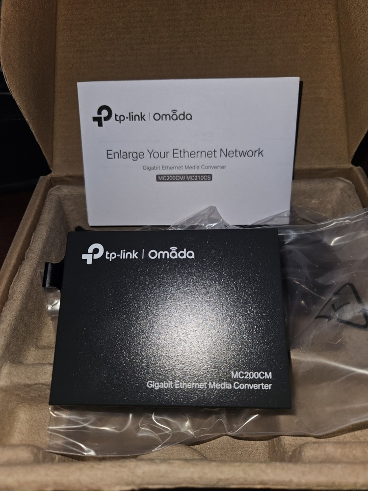 TP-Link Omada MC200CM Gigabit Multi-Mode Media Converter