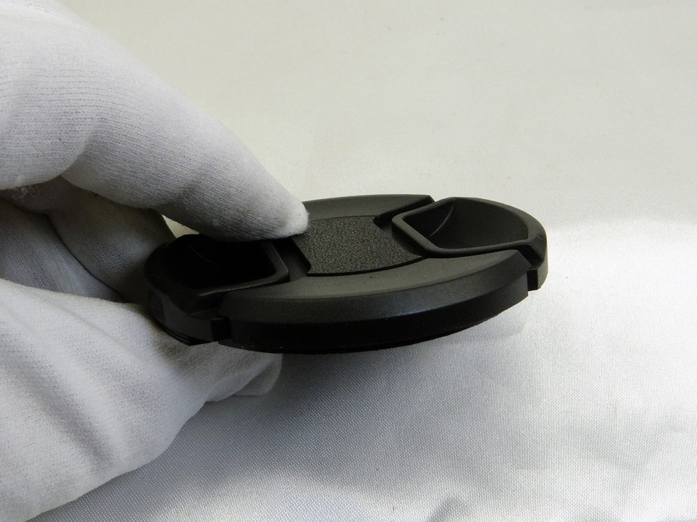 LC-67 67mm Lens Front Cap Snap on type generic Black plastic