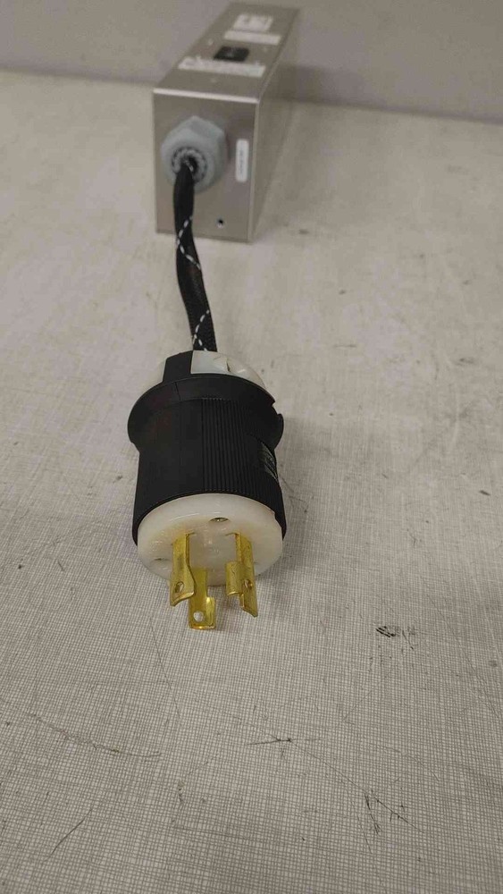 Carling Technologies 100-885-138 PDU Switch Box (109448)