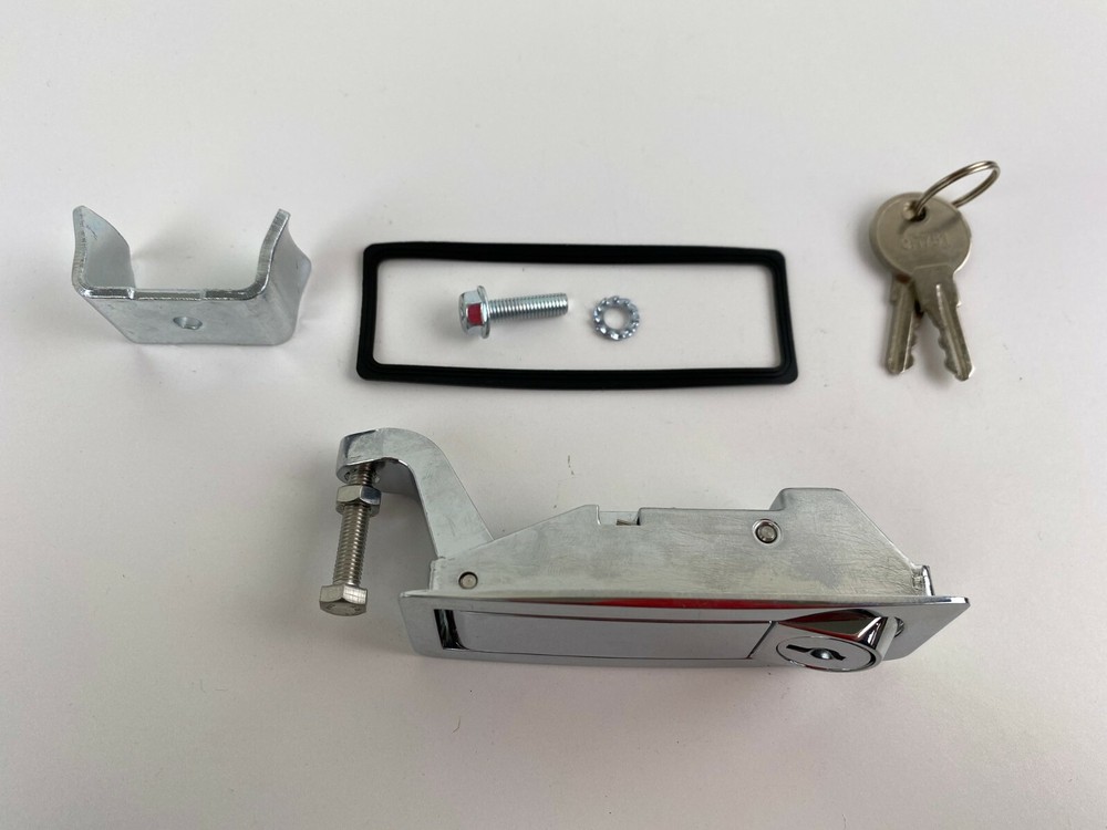 4 Locking CHROME Compression Latch Lever Lock Horsebox Locker Doors Tack Box