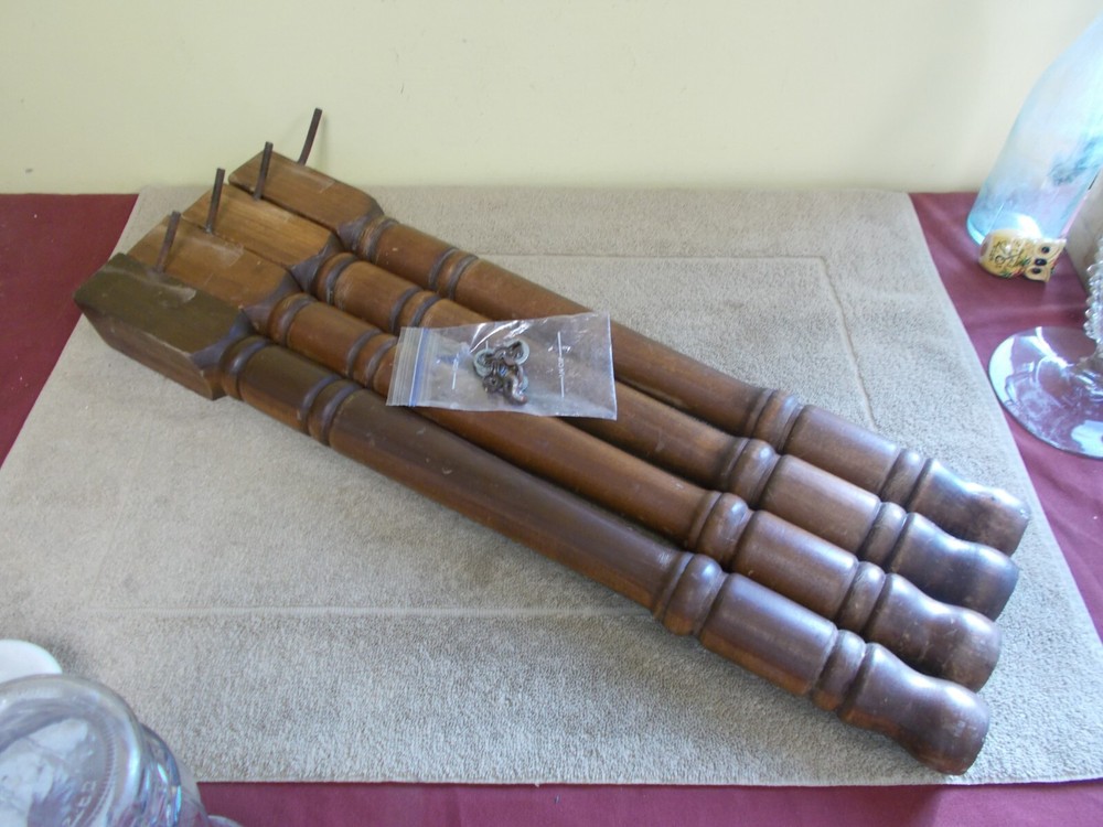 VINTAGE SOLID WOOD TABLE LEGS SET-4 TURNED KITCHEN DINING ROOM PARTS