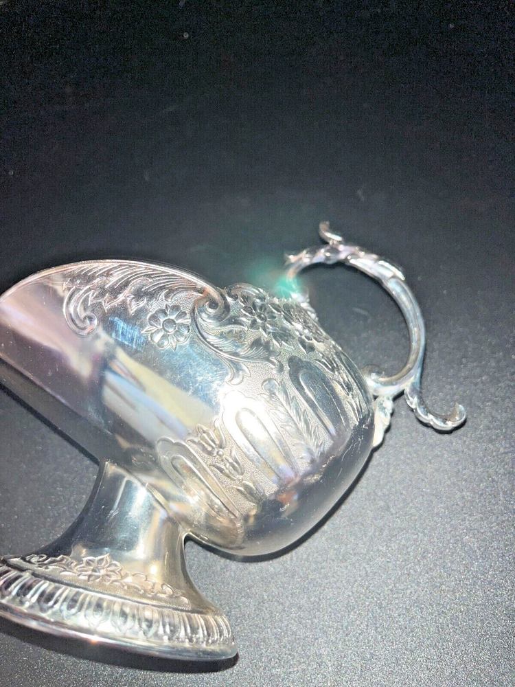 Vintage Leonard Silver Plated Sugar Scuttle With Scoop