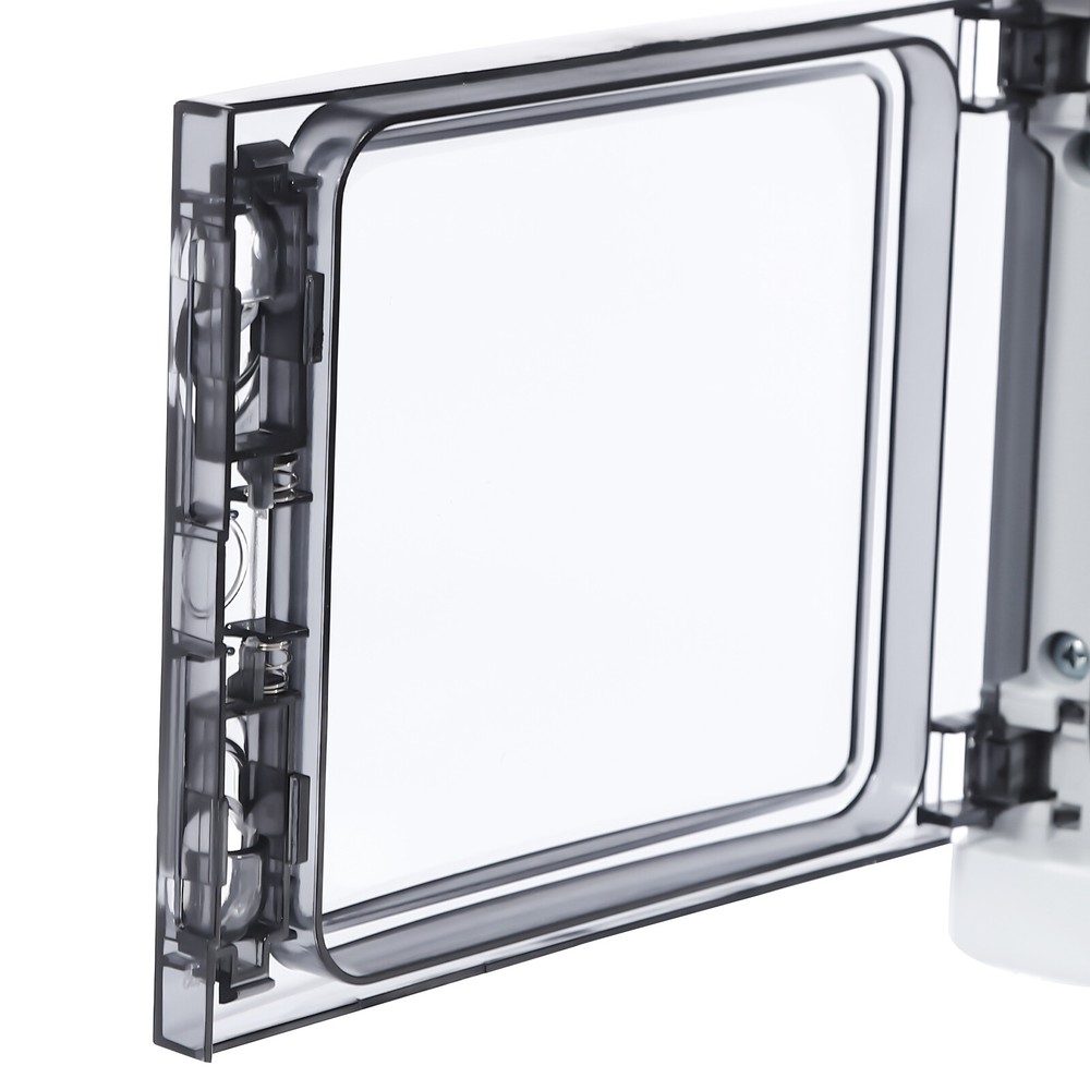 2 Strings Solar Disconnect Combiner Box For Solar Panel Switch Circuit Breaker