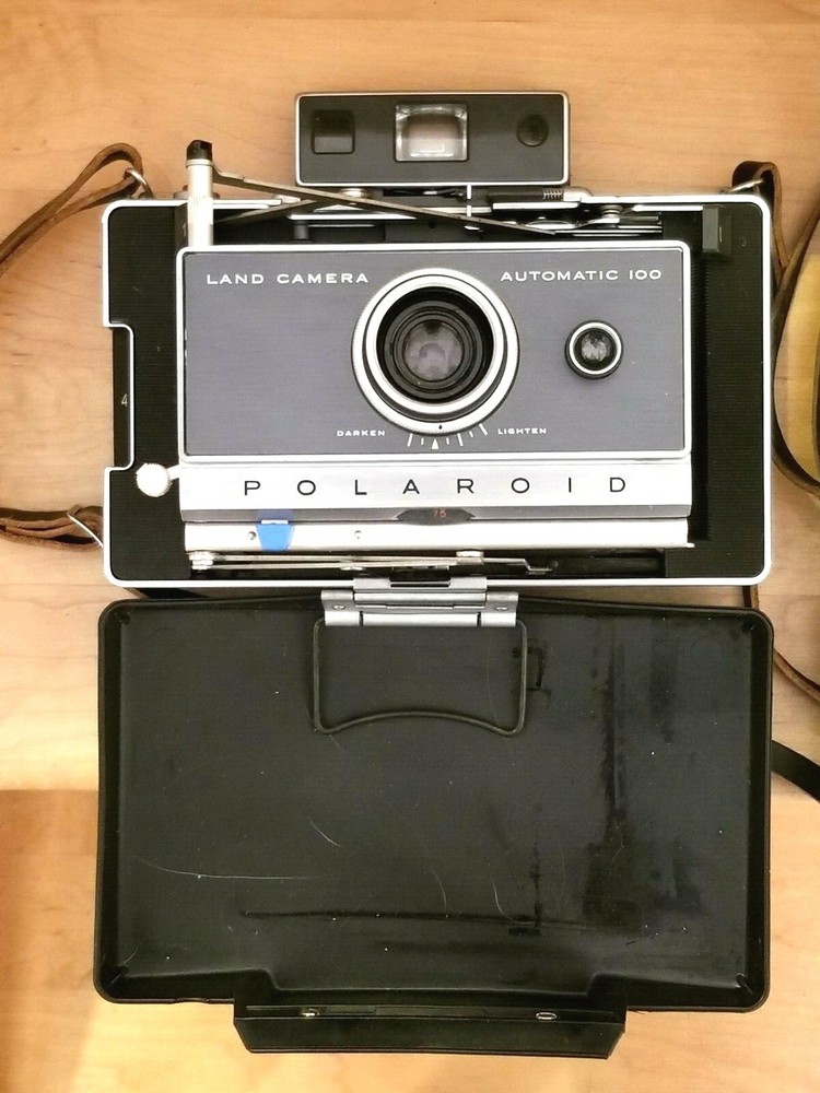 Vintage Polaroid Land Camera 100/240 Bundle Case Flash Vintage WOW! FAB!