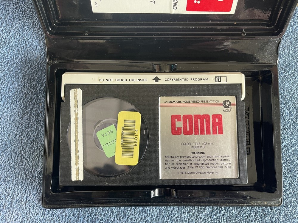 COMA (1978) Betamax Clamshell (MGM) Michael Crichton