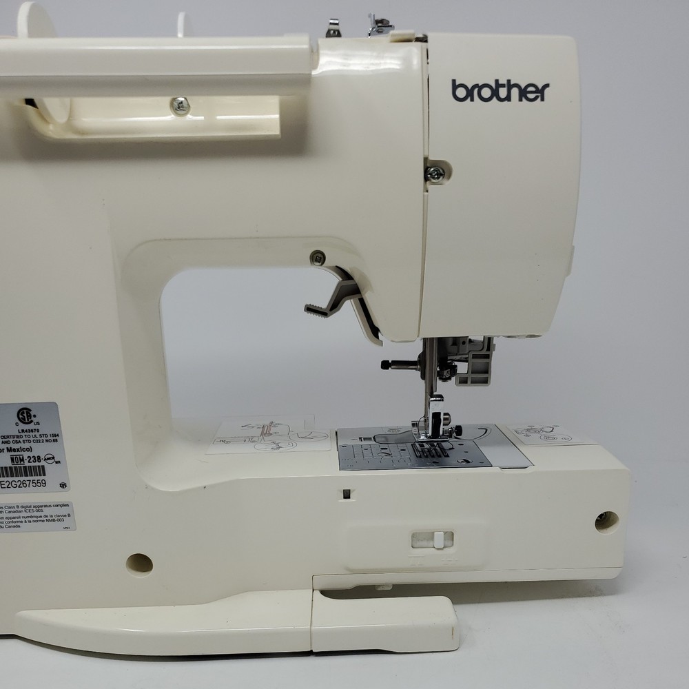 Brother SE-400 Computerized Embroidery Sewing Machine No Base, Tested/Works