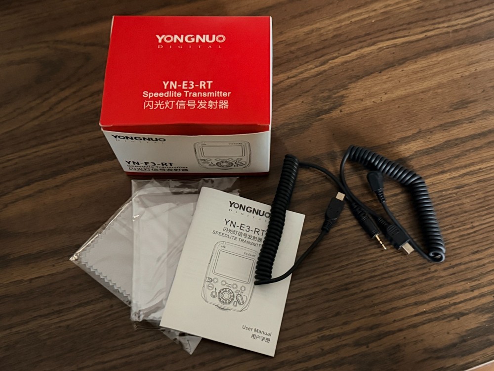 Yongnuo YN-E3-RT Wireless Speedlite Transmitter Trigger for Canon Working & Box