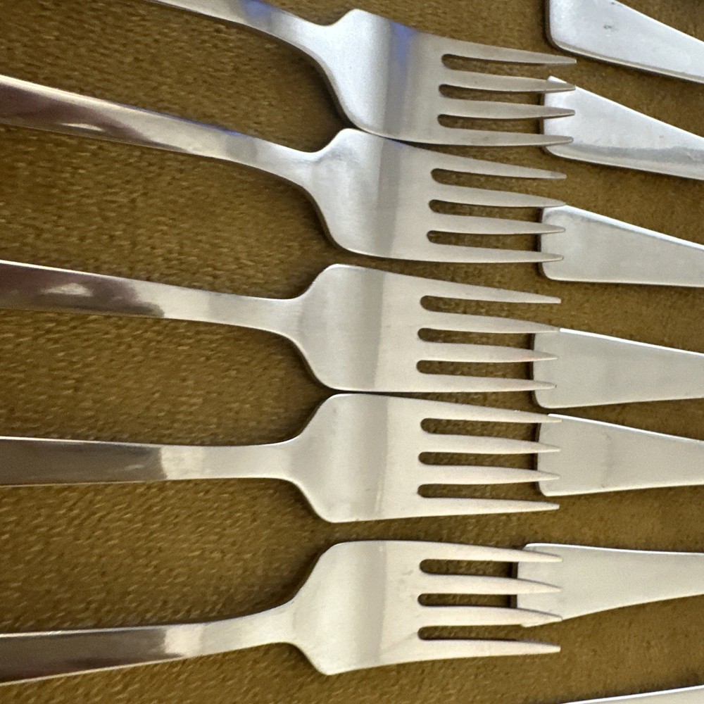 SV Roster Sweden Stal Pattern Stainless Flatware Set 22 Pieces W/ Serving