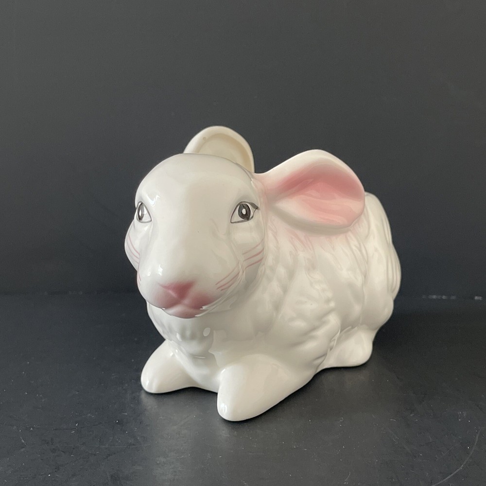 Relpo White Ceramic Rabbit Window Planter