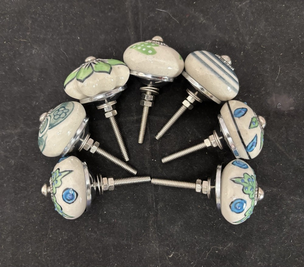 7 Hand painted Greens Ceramic Knobs Pulls Drawer Cabinet Dresser Jewelry Box