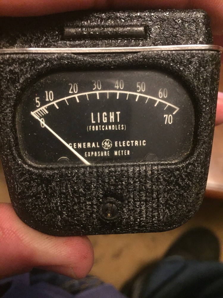 GENERAL ELECTRIC EXPOSURE METER TYPE DW-68 works