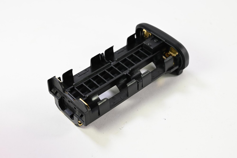 Nikon MS-D10 AA Battery Holder #G920