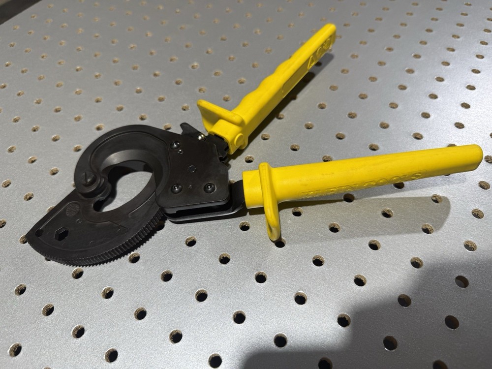 Klein Tools 63607 Ratchet Cable Cutter