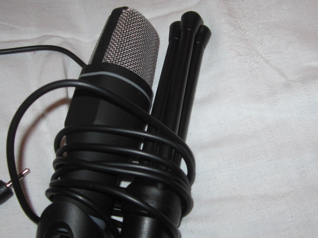 Preowned Used SOONHUA Microphone SH-666