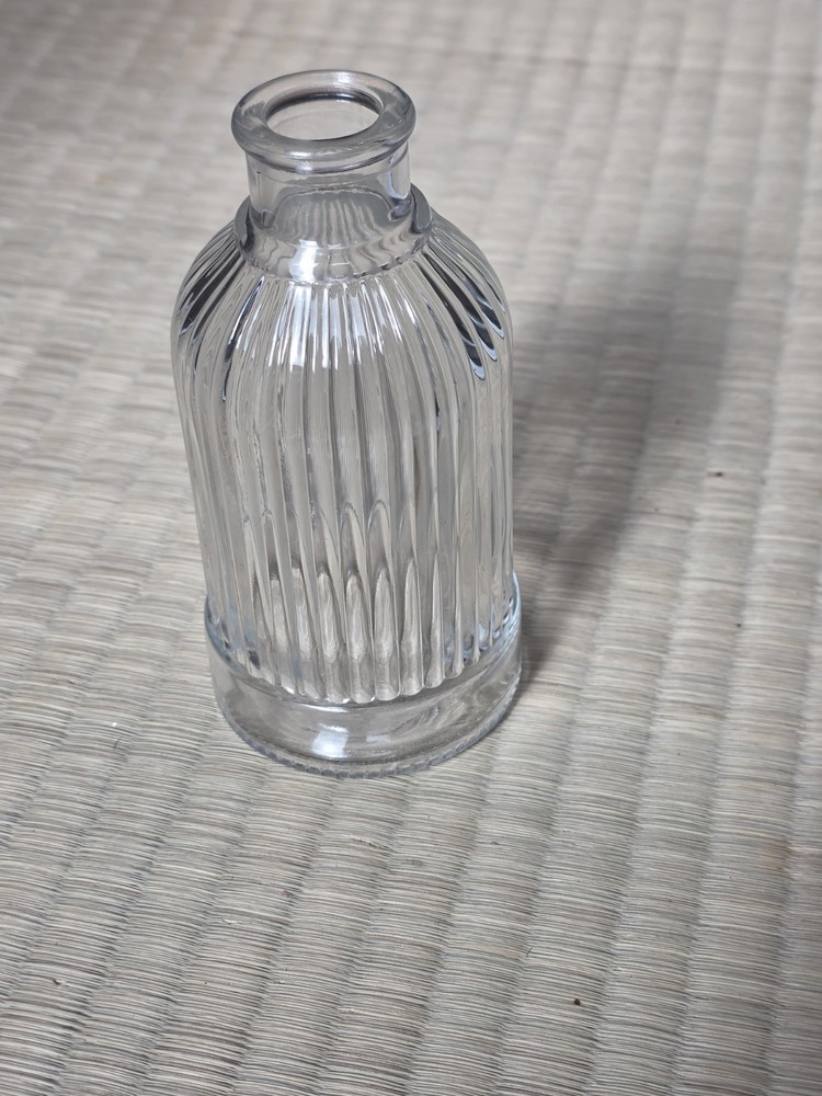 Round 5in Clear Ribbed Glass Bottle