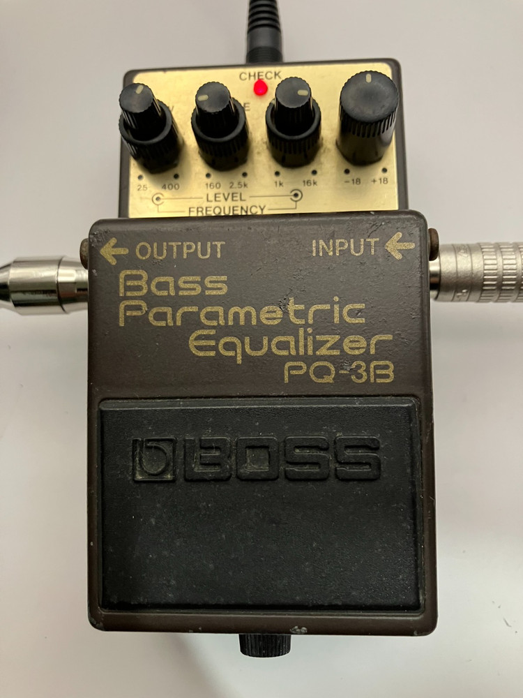 BOSS PQ-3B Bass Parametric Equalizer Vintage Guitar Effect Pedal