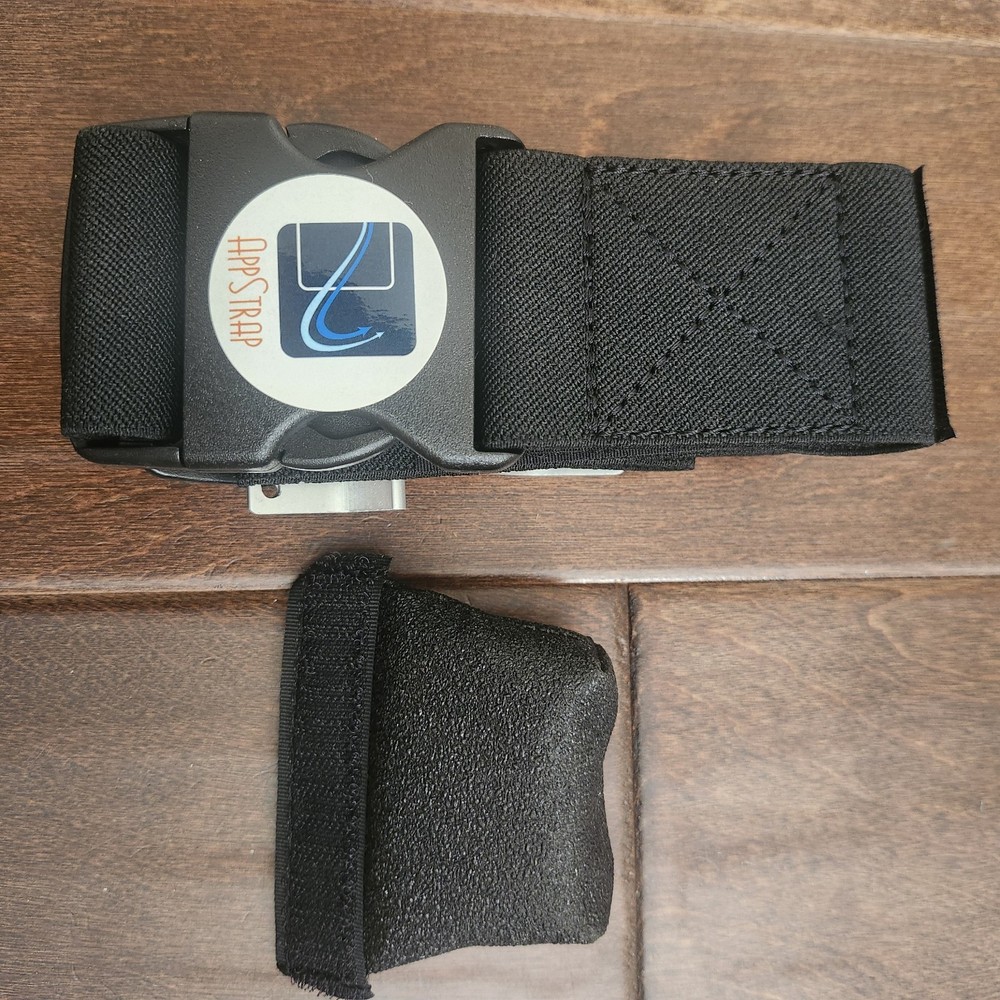 AppStrap Pilot Kneeboard – Fits iPad & Tablets