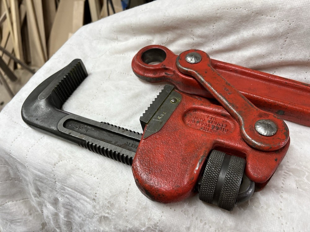 36” Rigid Compound Leverage “Super Four” Pipe Wrench EUC