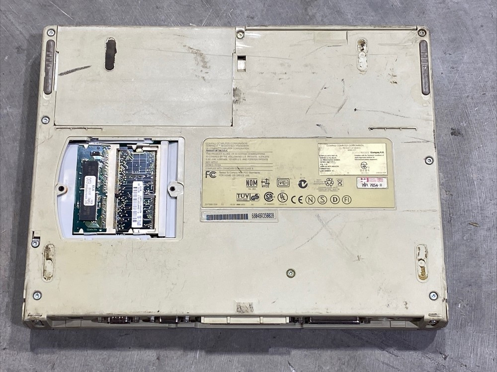 VINTAGE COMPAQ ARMADA 7370DMT LAPTOP COMPUTER - AS/IS