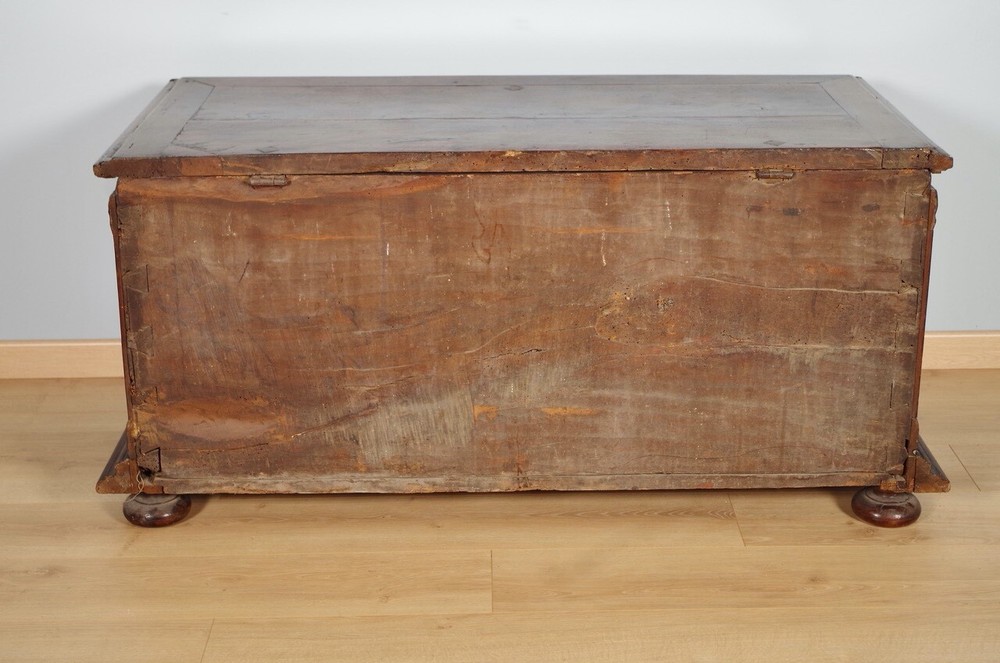 Renaissance period chest