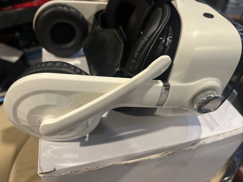 Canbor virtual reality headset