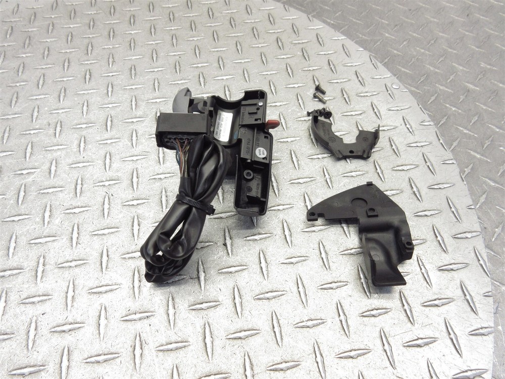 2006 05-06 BMW R1200 R1200RT Right Handlebar Control Switch Handle Bar Button