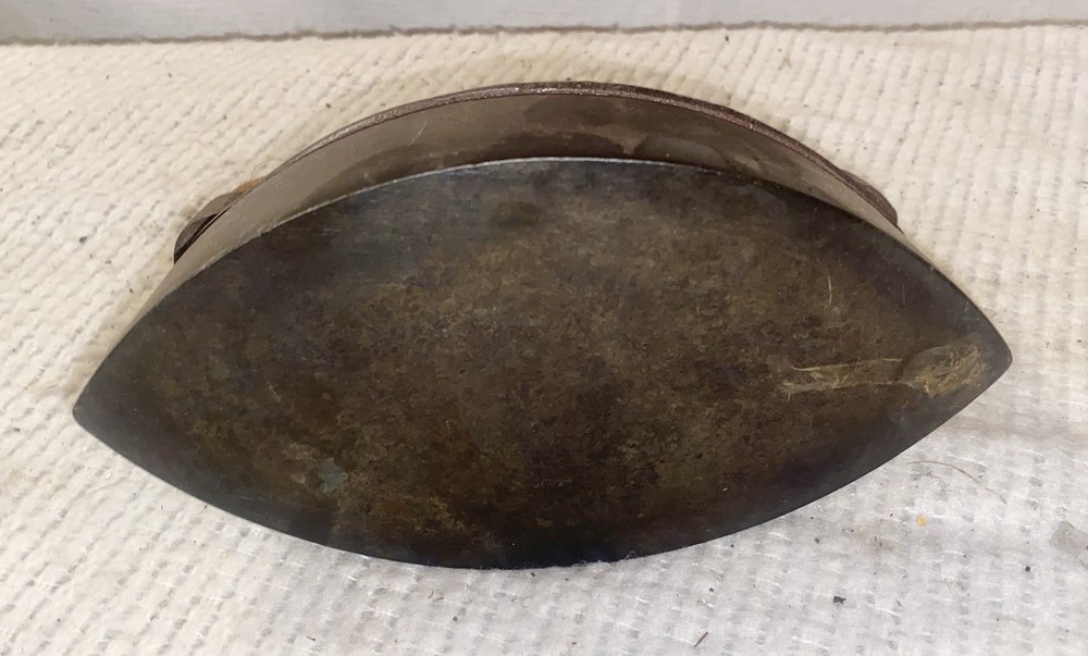 ANTIQUE "C" SAD IRON w/REMOVEABLE WOODEN HANDLE