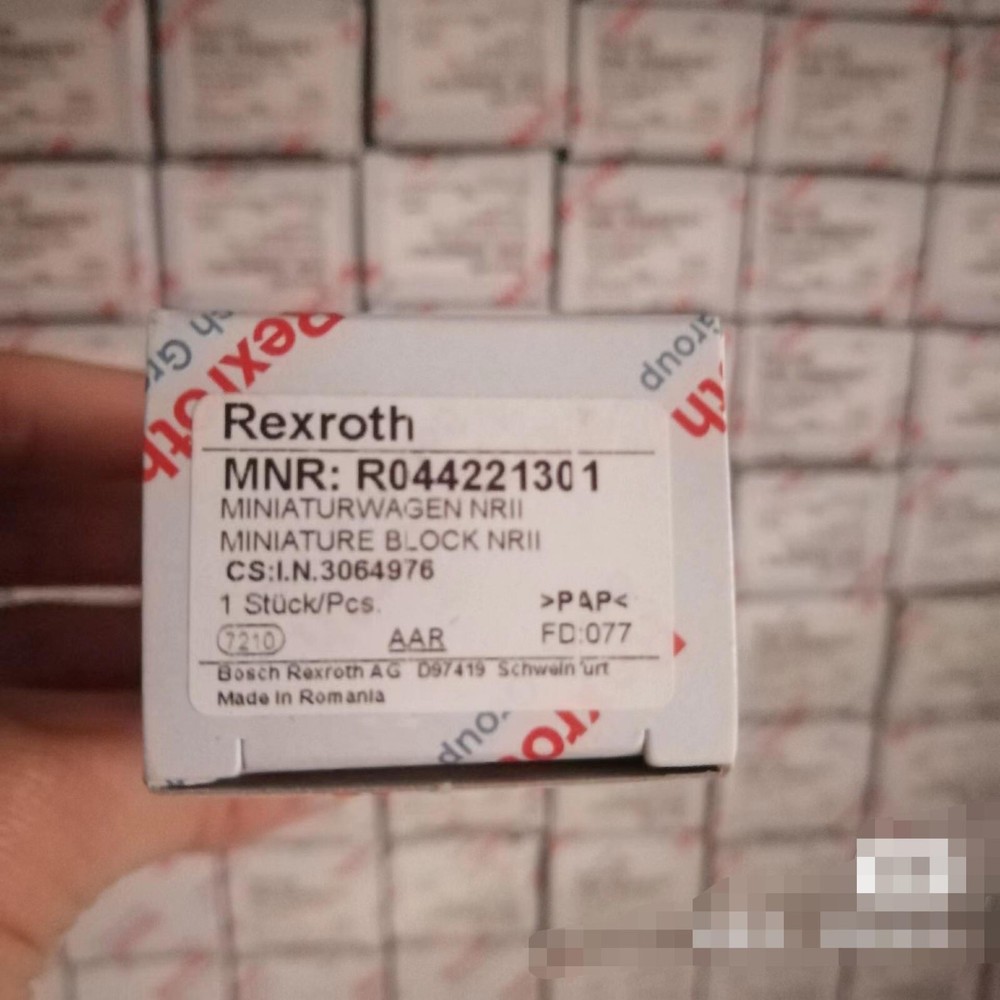 1PCS NEW R044221301 slider guide rail