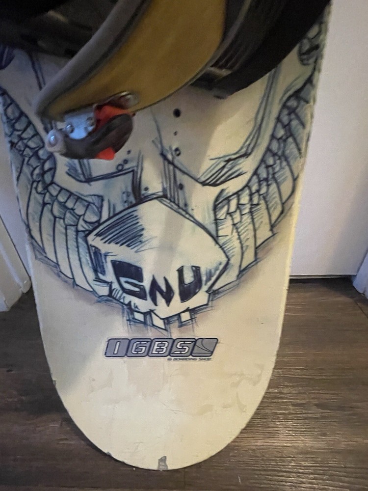 GNU Mervin MFG 161cm Snowboard - White (Plus Bindings)