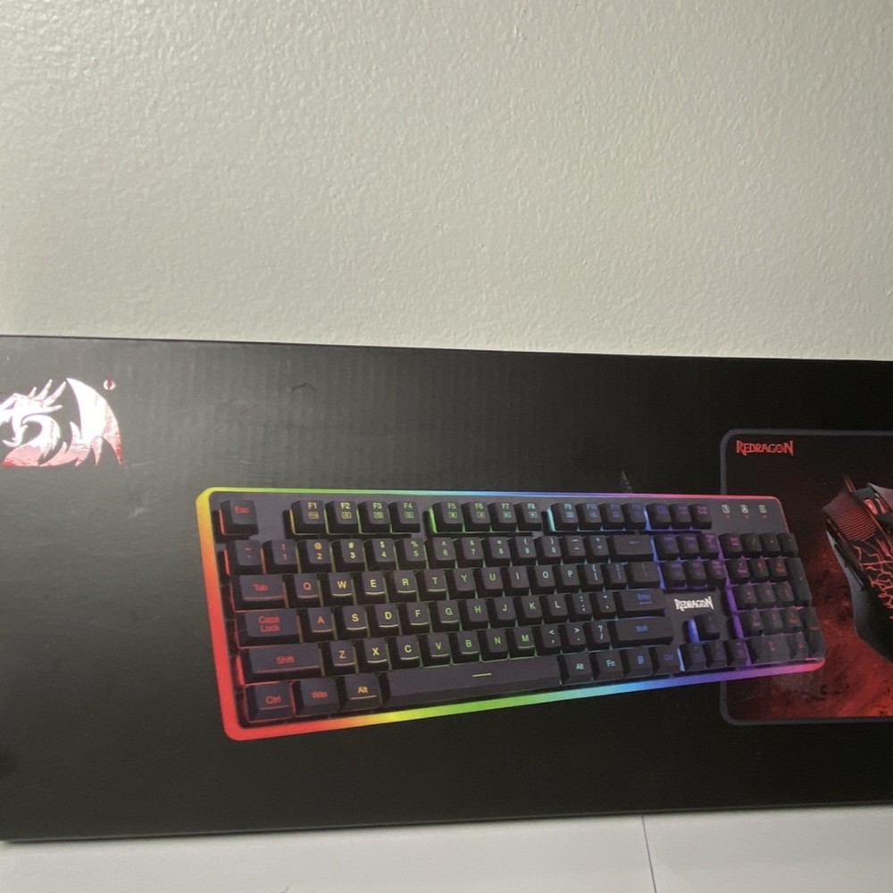 Redragon S107 Gaming Wired Illuminated Keyboard Mouse Mousepad Bundle QWERTY