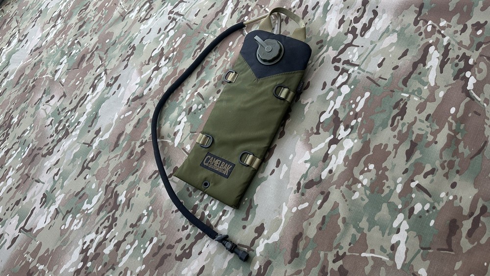 CamelBak Maximum Gear 100oz Hydration Pack Storm Green & Black
