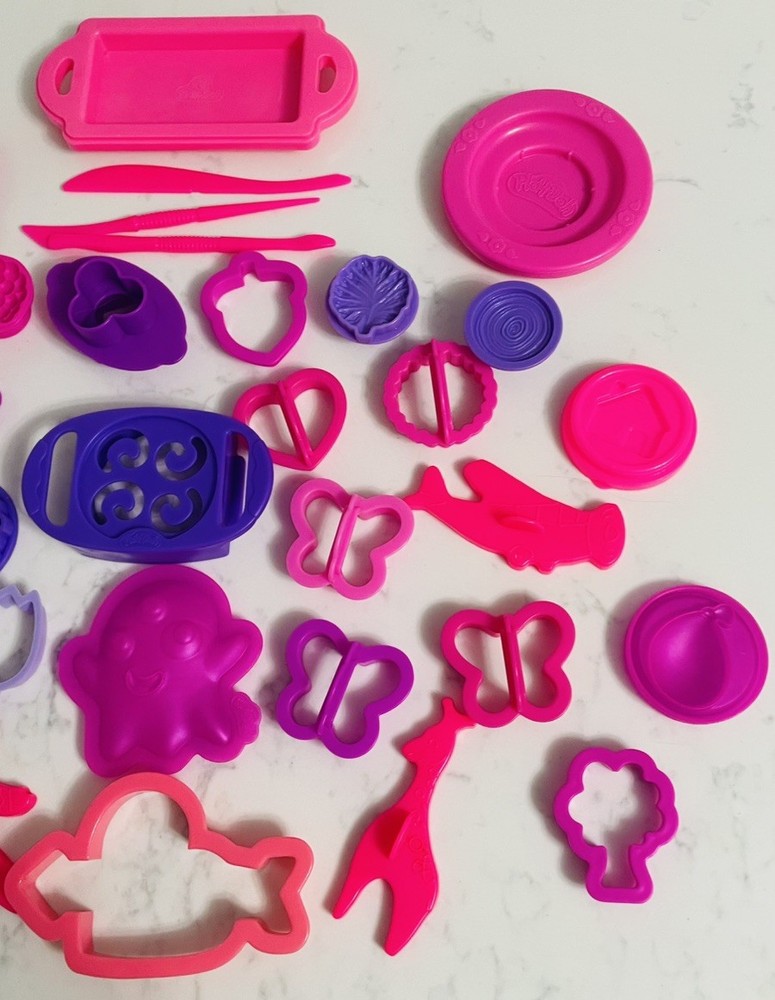 Play-Doh/Dough Accessories Tools Molds Shape Cutters Assorted 32 Pcs