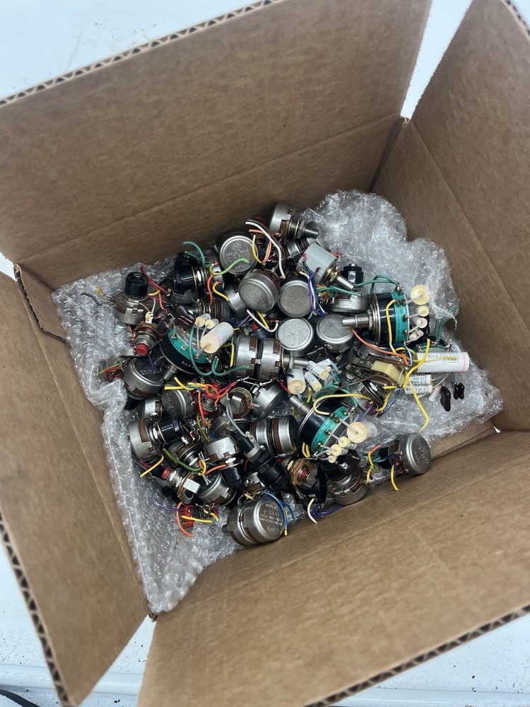 Misc Electronics (UNTESTED) INCLUDES ALLEN BRADLEY TYPE J potentiometer