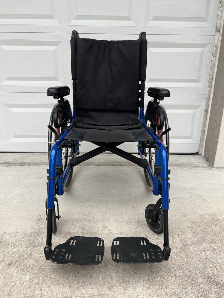 Ki Mobility Catalist 5VX Folding wheelchair