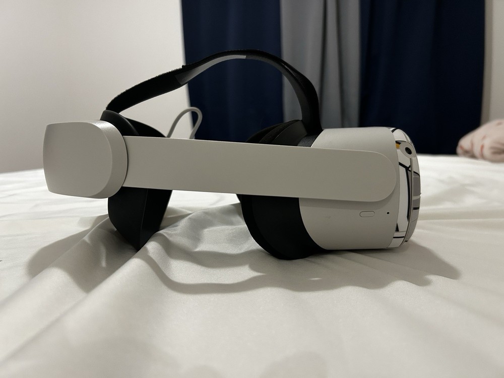 Oculus Meta Quest 2 Elite Strap with Battery and Carrying Case