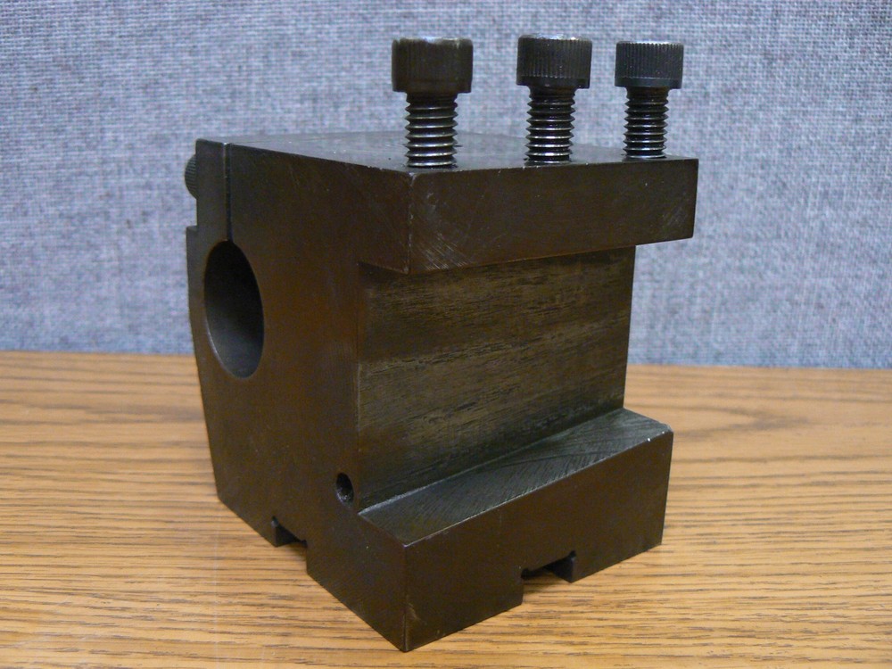 LATHE TOOL HOLDER