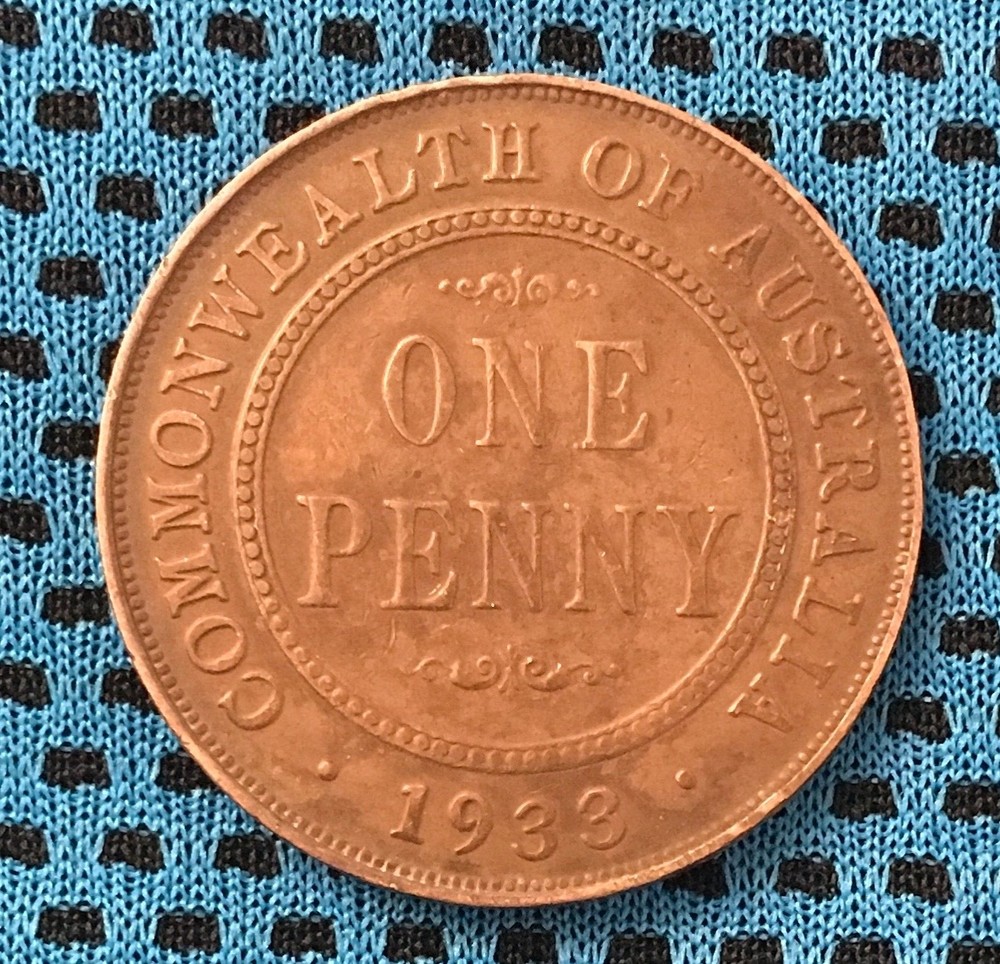1933 AUSTRALIA One Penny Coin. Nice condition.