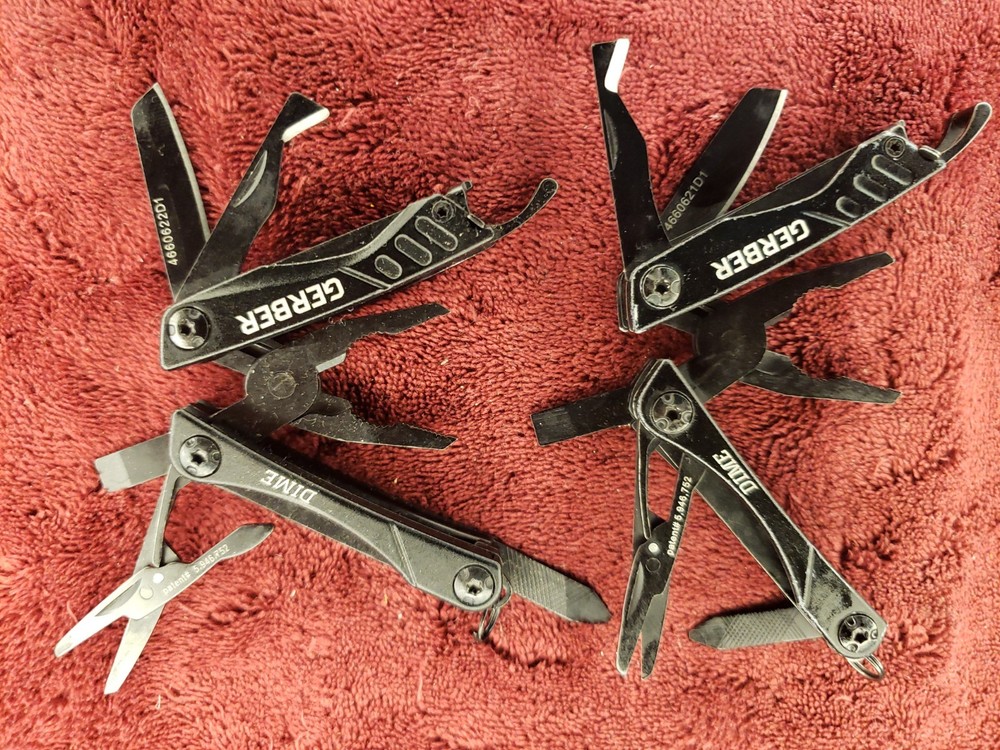 Lot of 2 Gerber Multi Tool Dime multiplier Black read