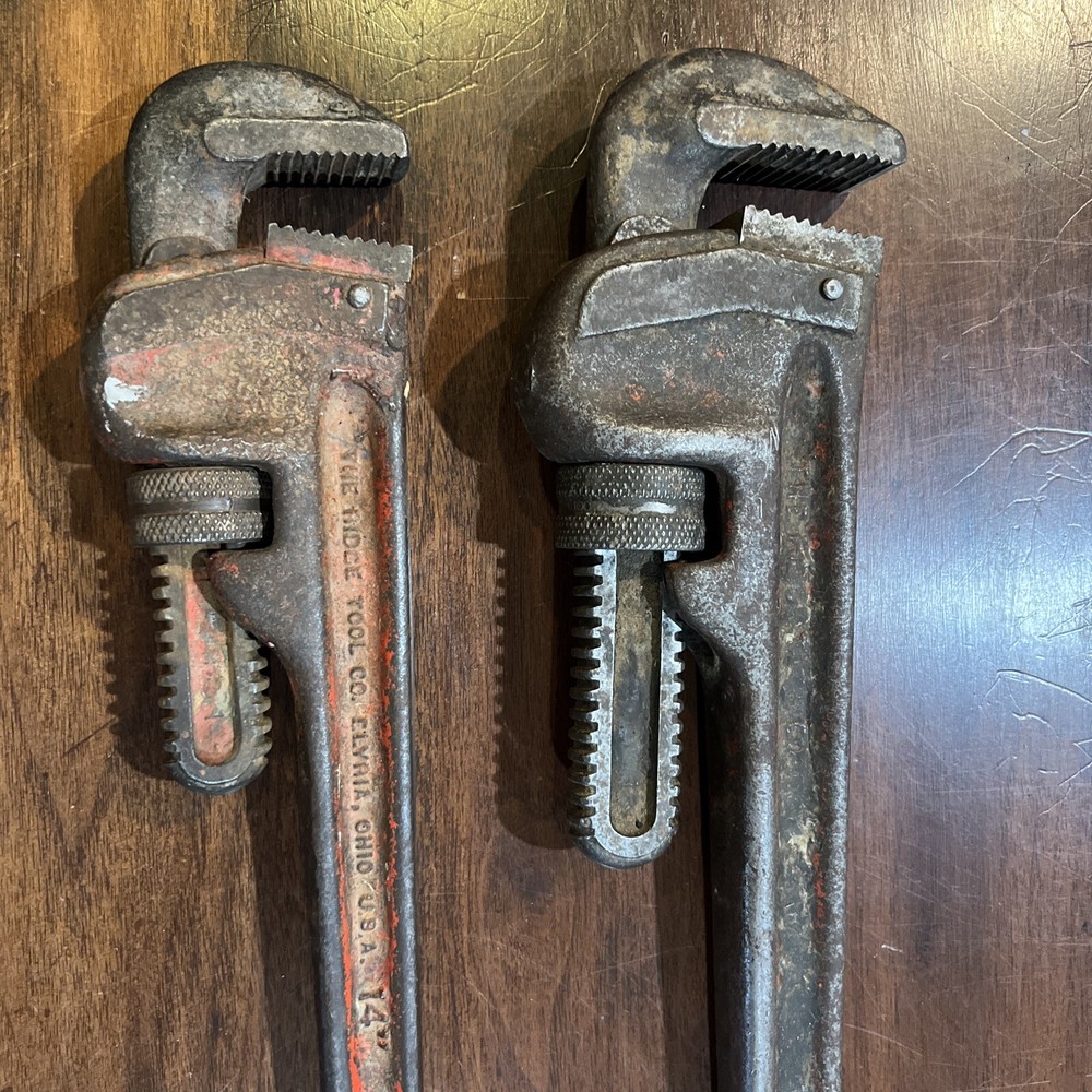Vintage Ridgid Pipe Wrenches X 2. - 14 And 18