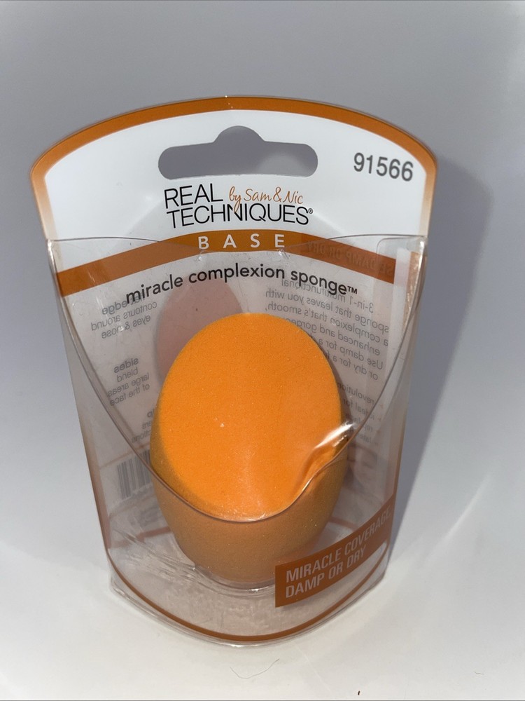 Real Techniques Miracle Complexion Sponge Blender Damp Or Dry