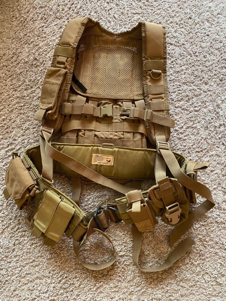 Tactical vest/belt molle setup , coyote brown