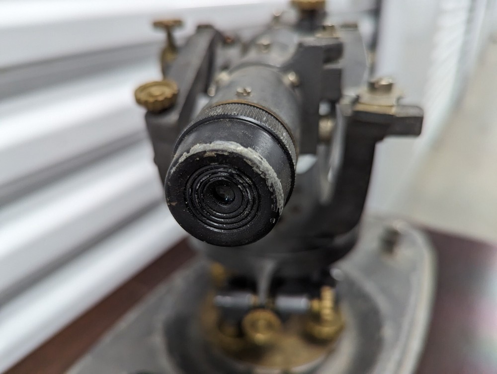 Realist Inc model 8300 Brass surveying transit with case