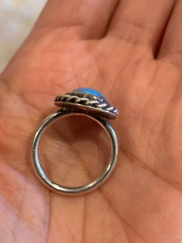 Vintage sterling silver Fetty turquoise ring