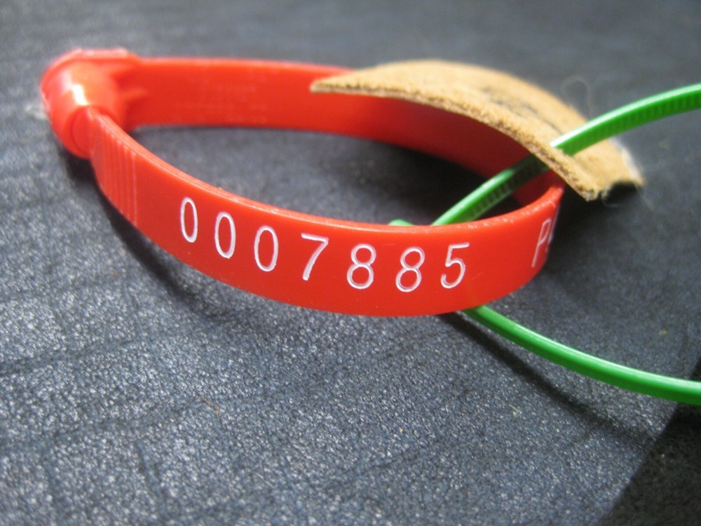 Top Grain Buffalo Leather # 0007885 ROW 72