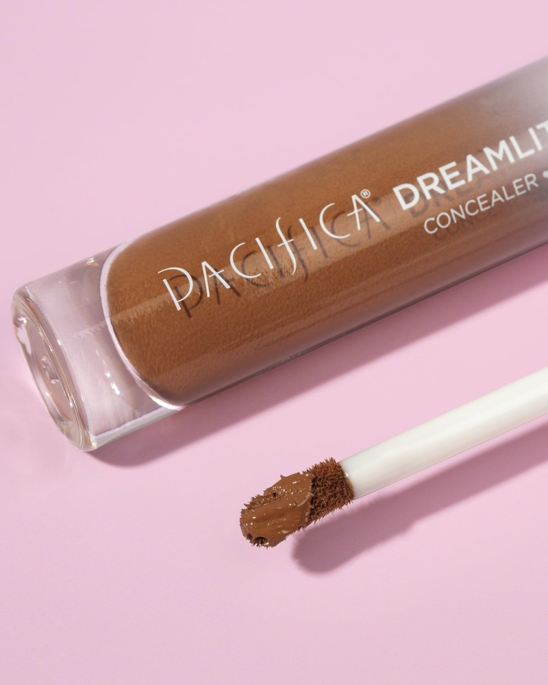 Pacifica DreamLit Glow Full Coverage Concealer, Shade 05