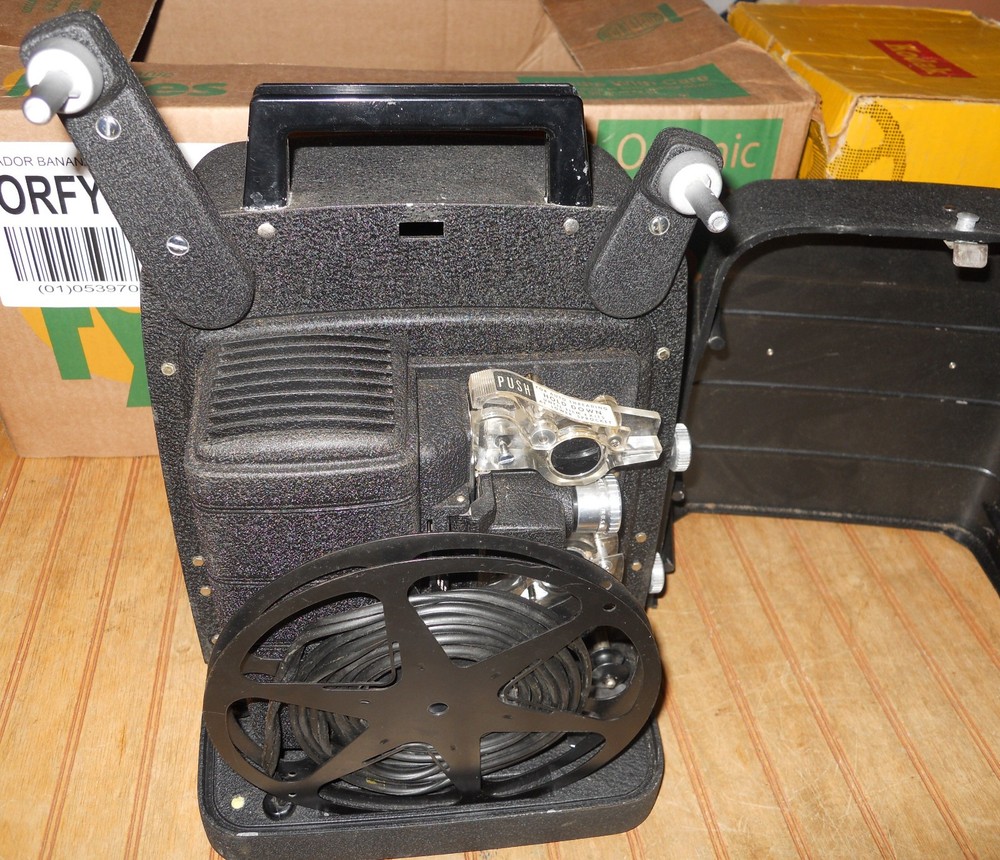 Vintage Bell & Howell Auto Load Projector Model 256 as-is