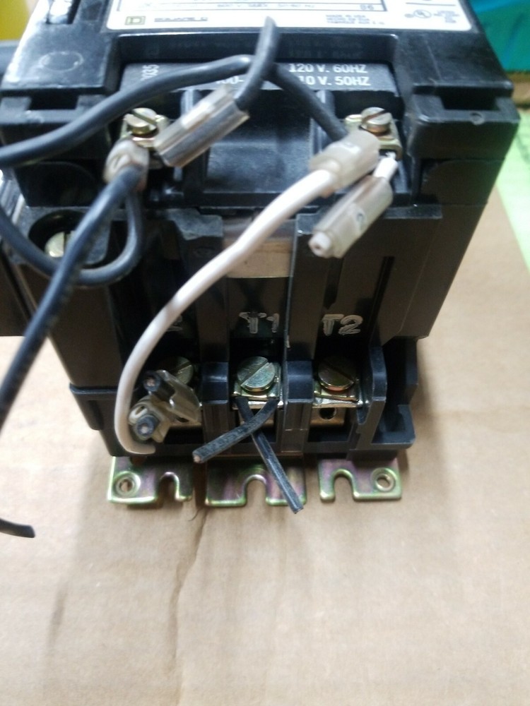 SQUARE D 8502SB01 NEMA SIZE 0 CONTACTOR