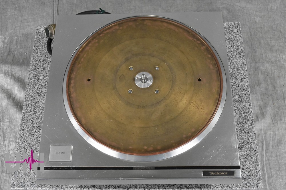 Technics SP-10 MK3 Turntable W/ Power Unit in Good condition