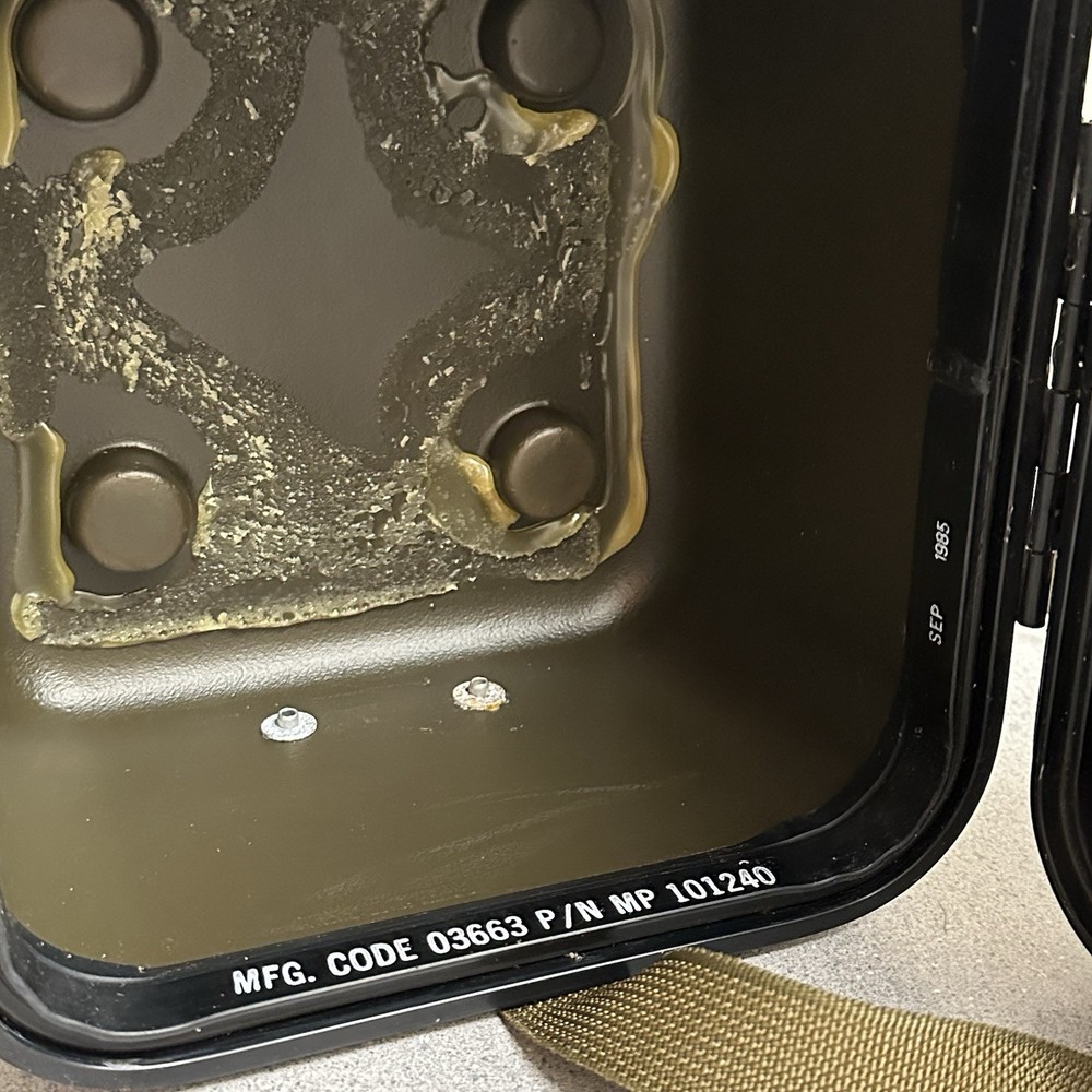 U.S. G.I LOCKING TRANSIT HARD CASE