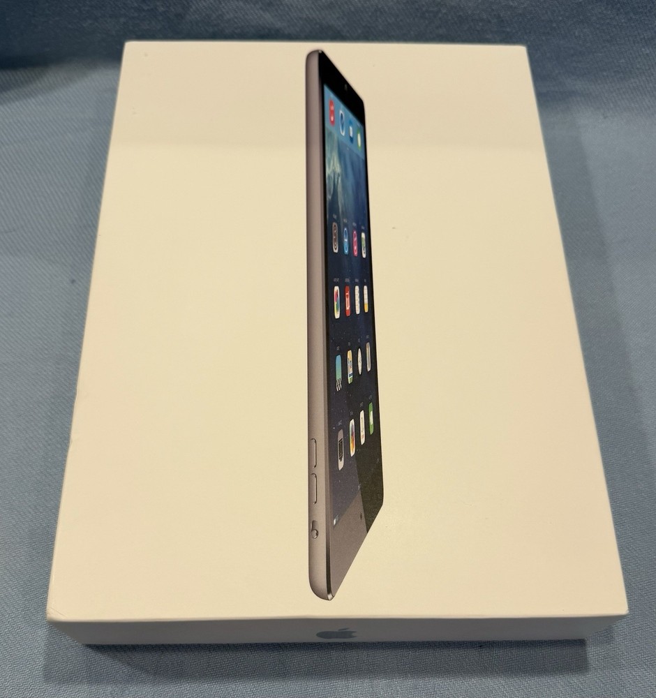 iPad Air 128GB Space Gray A1475 Box *ONLY*